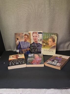 Beverly Lewis Amish Books-6 Book Lot (5 paperback & 1 hardback)